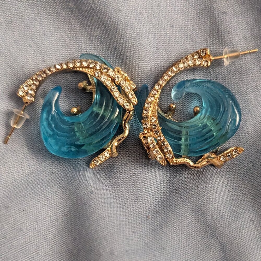 Wave earrings